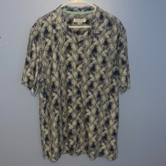 Tommy Bahama Men's 100% Silk Short Sleeve Shirt Tropical Shirt XL. Q - Picture 1 of 6
